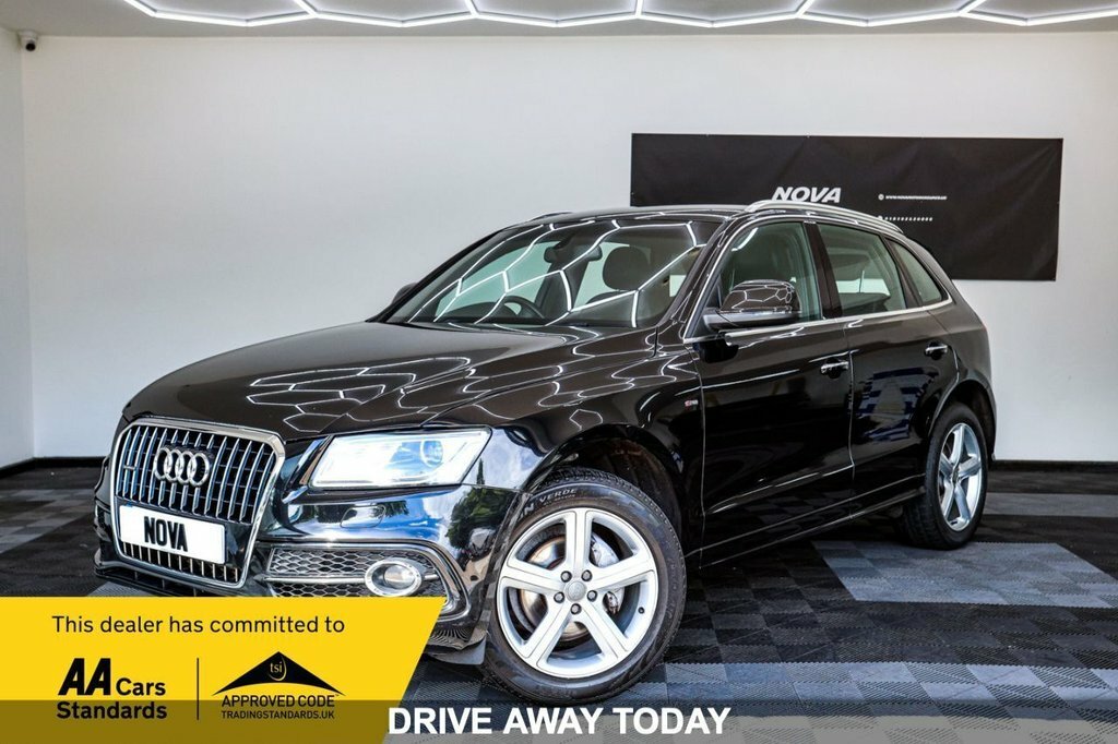 Audi Q5 2L S Line Black