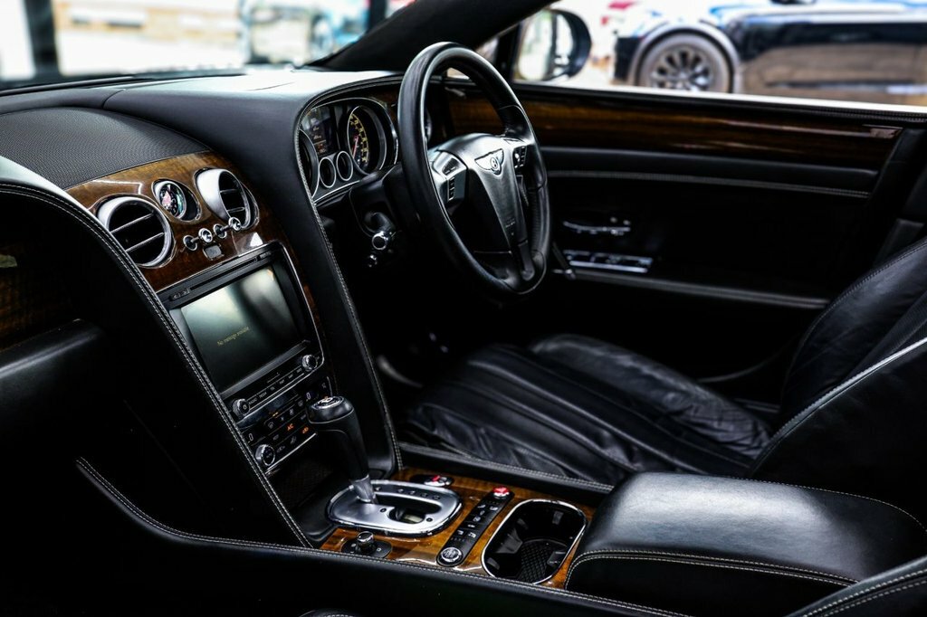 Bentley Flying Spur 6.0 W12 Mulliner Saloon 616 Bhp Grey #70
