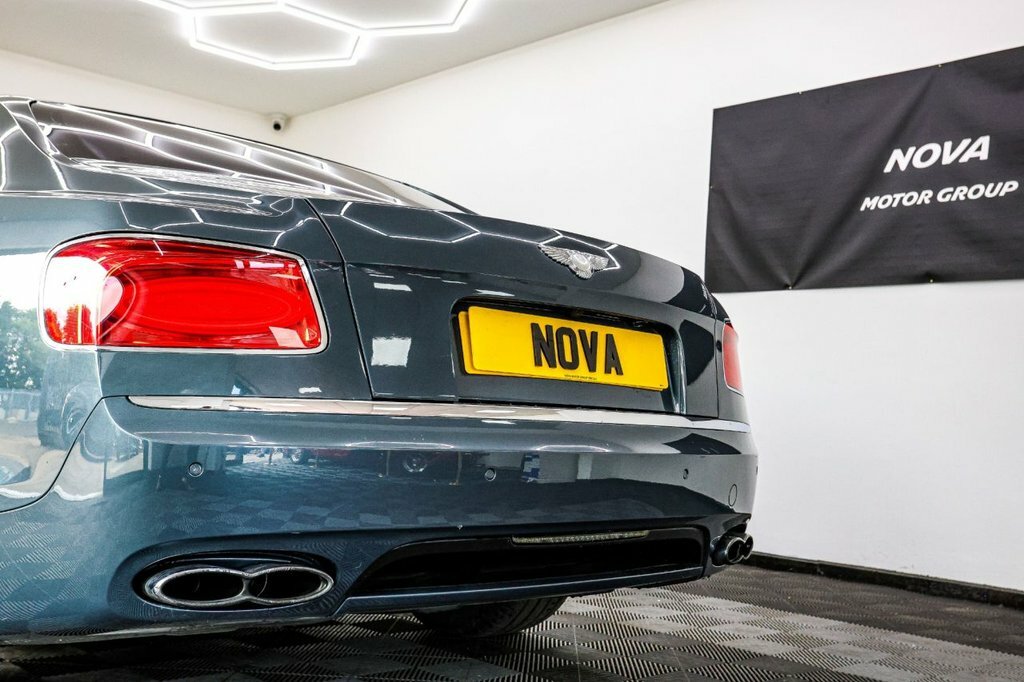 Bentley Flying Spur 6.0 W12 Mulliner Saloon 616 Bhp Grey #15