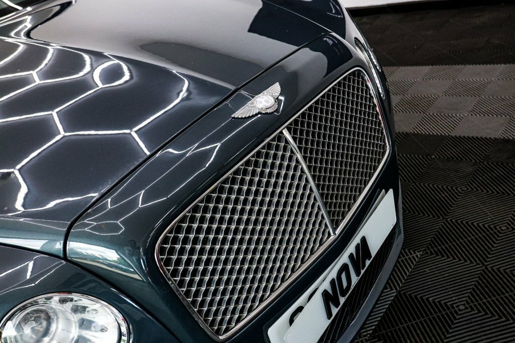 Bentley Flying Spur 6.0 W12 Mulliner Saloon 616 Bhp Grey #26
