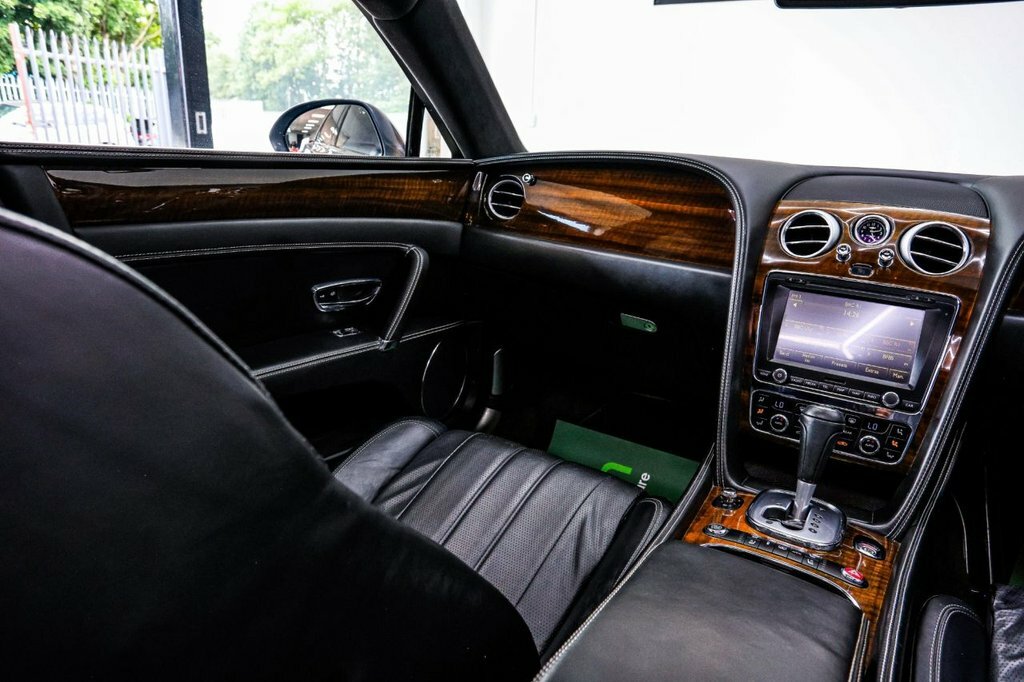 Bentley Flying Spur 6.0 W12 Mulliner Saloon 616 Bhp Grey #40