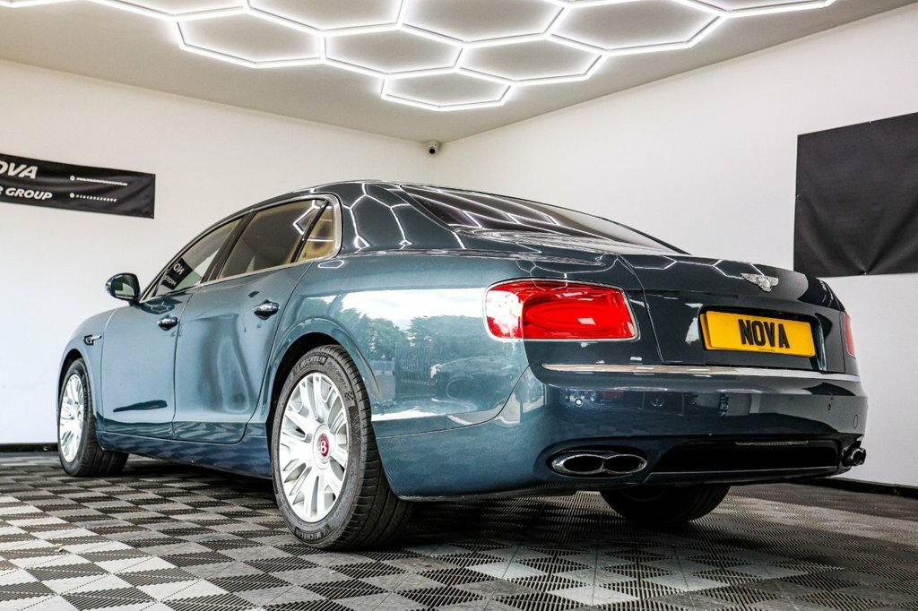 Bentley Flying Spur 6.0 W12 Mulliner Saloon 616 Bhp Grey #13