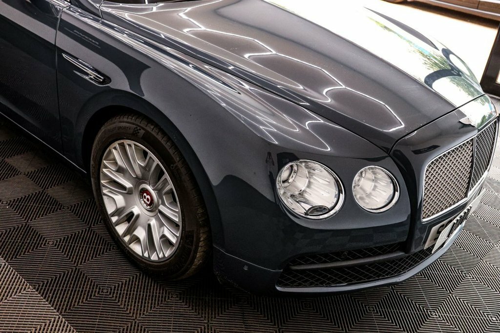 Bentley Flying Spur 6.0 W12 Mulliner Saloon 616 Bhp Grey #21
