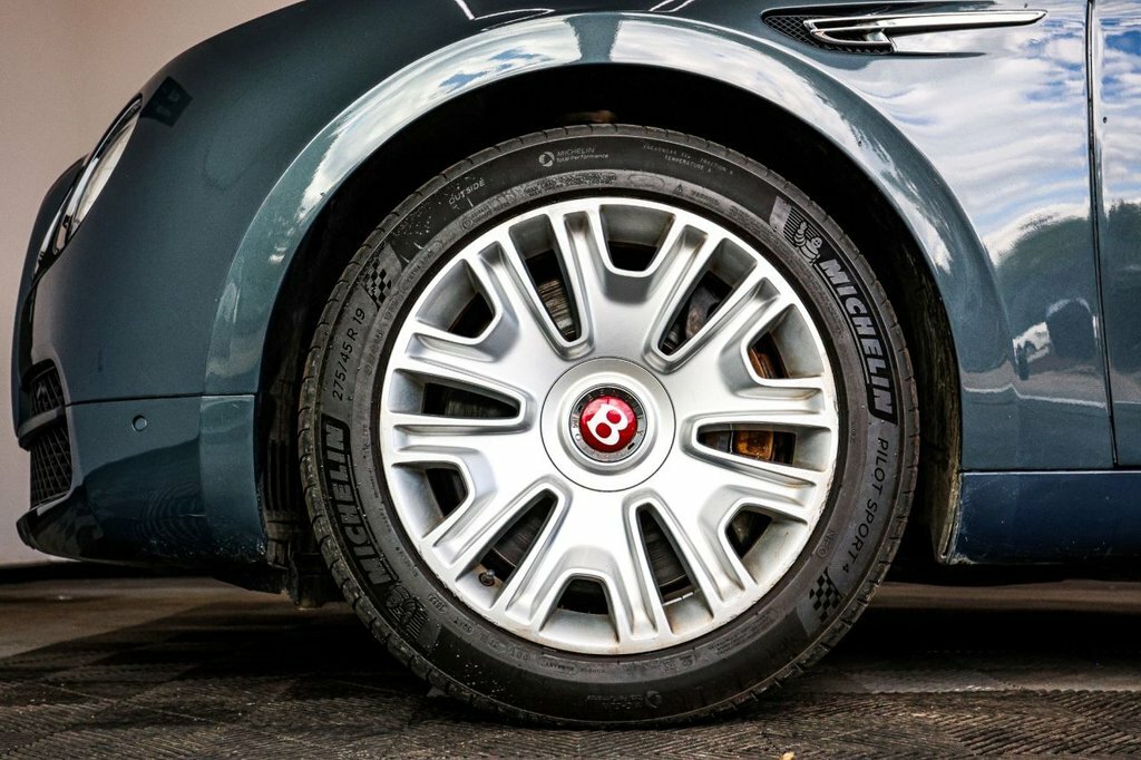 Bentley Flying Spur 6.0 W12 Mulliner Saloon 616 Bhp Grey #18