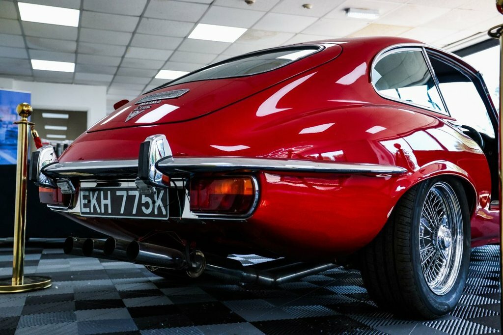 Jaguar E-Type Coupe Red #6