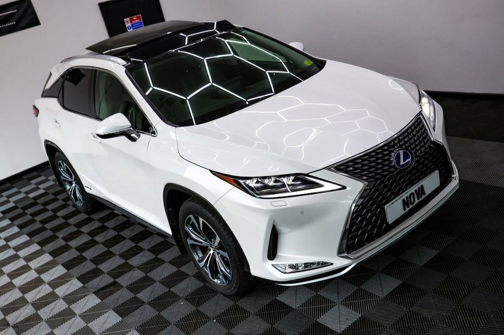 Lexus RX Suv White #4