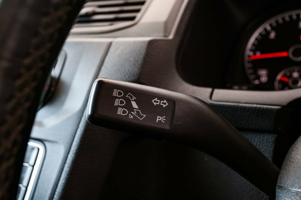 Volkswagen Caddy Mpv Black #33