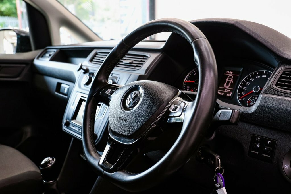 Volkswagen Caddy Mpv Black #29