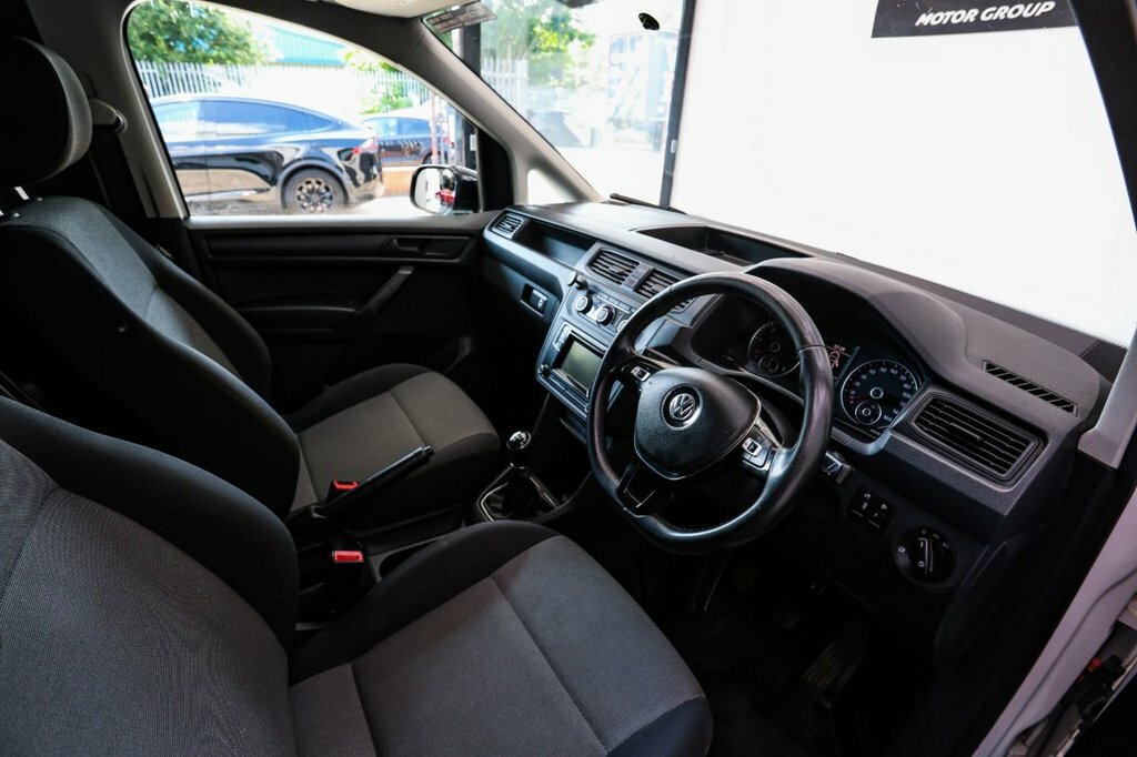 Volkswagen Caddy Mpv Black #24