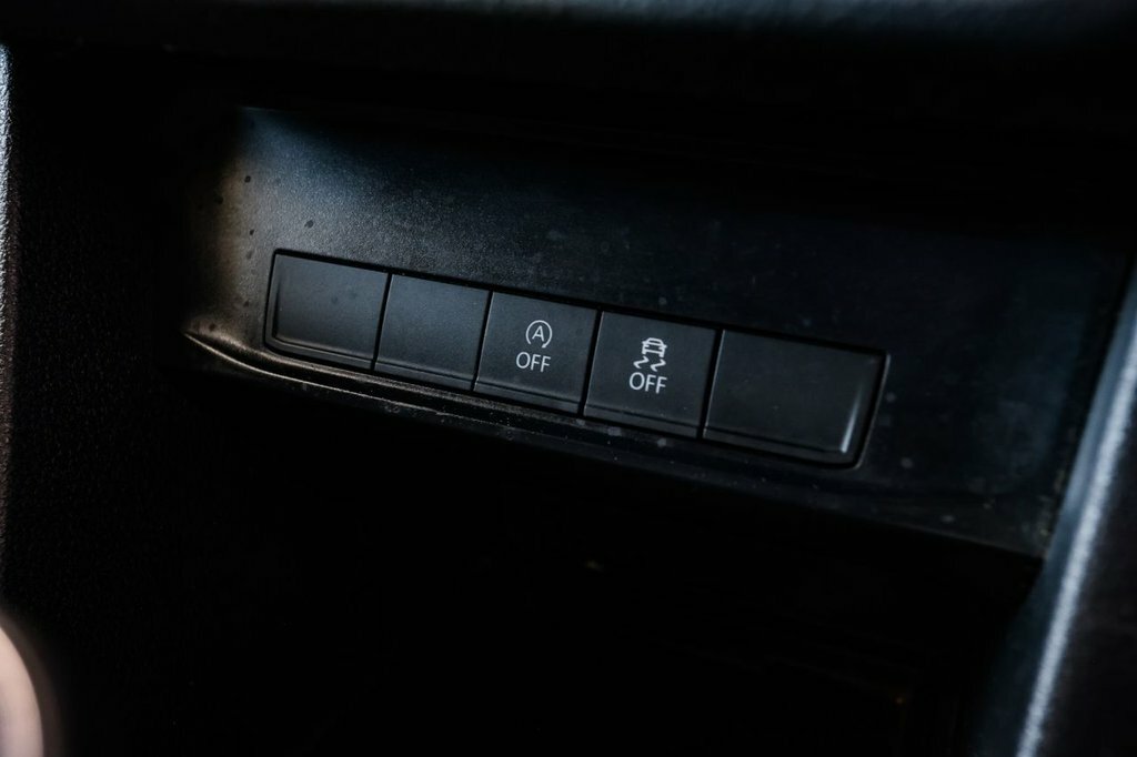Volkswagen Caddy Mpv Black #40