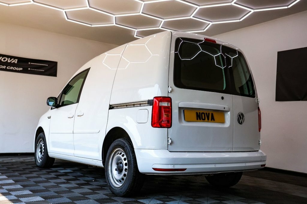 Volkswagen Caddy Mpv Black #11