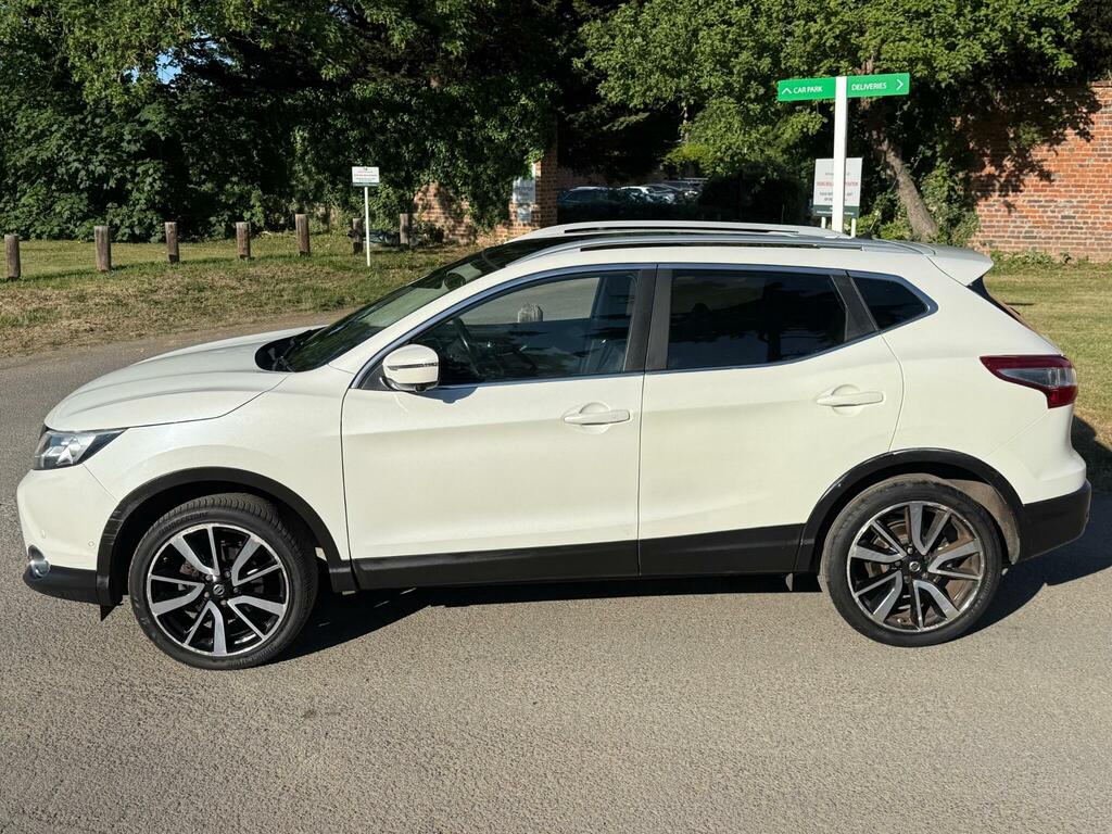 Nissan Qashqai 1.2 Dig-t Tekna Xtron 2Wd Euro 6 Ss BT65XCD White #5