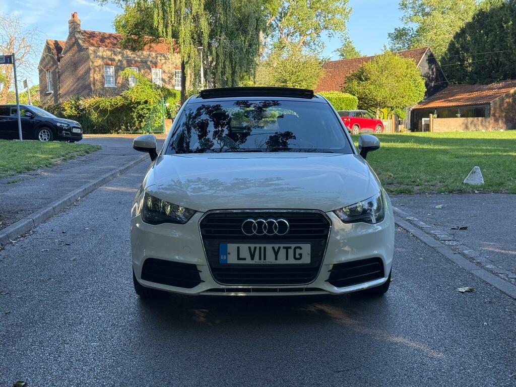 Audi A1 Se White #2
