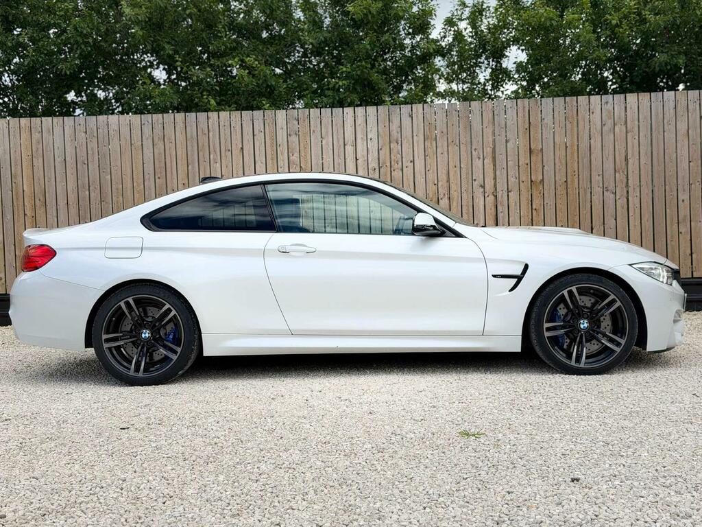 BMW M4 3.0 Biturbo Coupe Dct Black #11