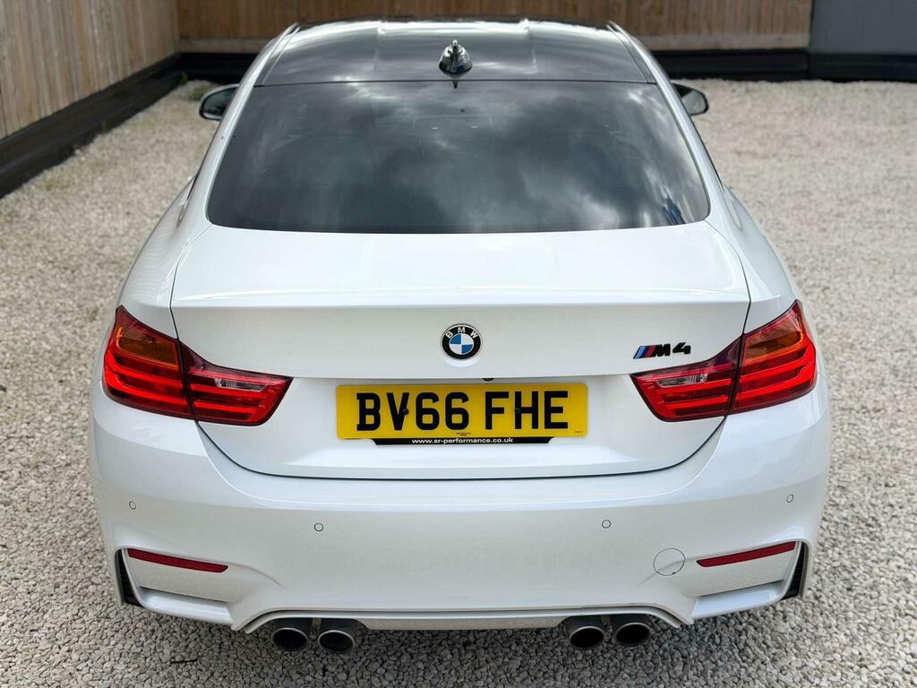 BMW M4 3.0 Biturbo Coupe Dct Black #19