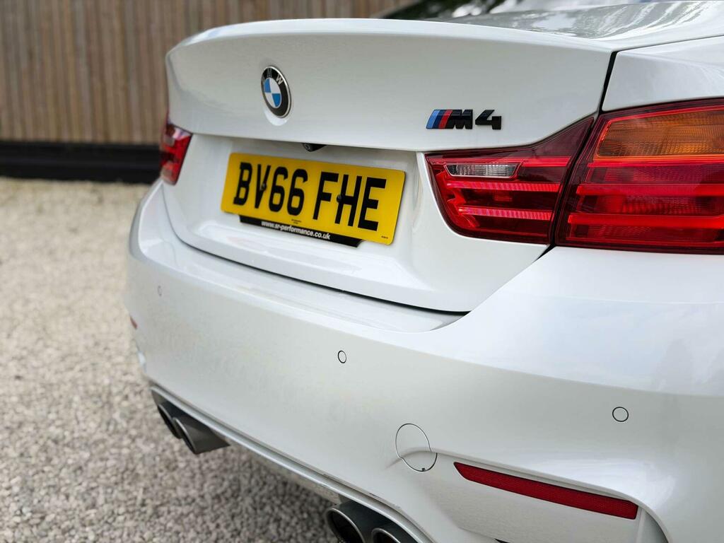 BMW M4 3.0 Biturbo Coupe Dct Black #13
