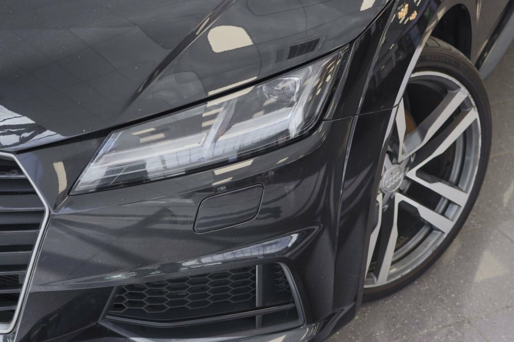 Audi TT 2L S Line YN66PYX Black #4