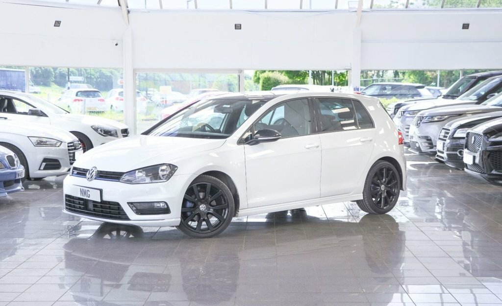 Volkswagen Golf 2L R-line Edition YX66UBL White