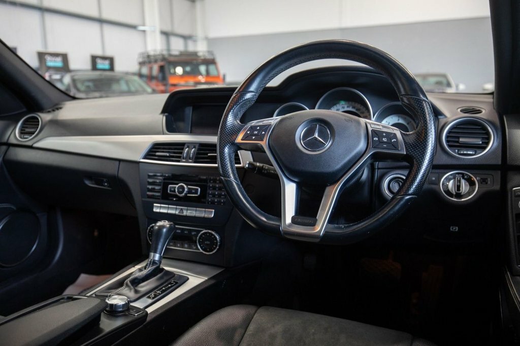 Mercedes-Benz C Class 2.1L Amg Sport Edition Black