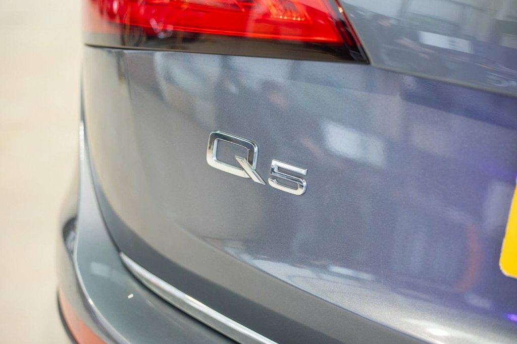 Audi Q5 2L S Line Plus BJ65RLZ Grey #6