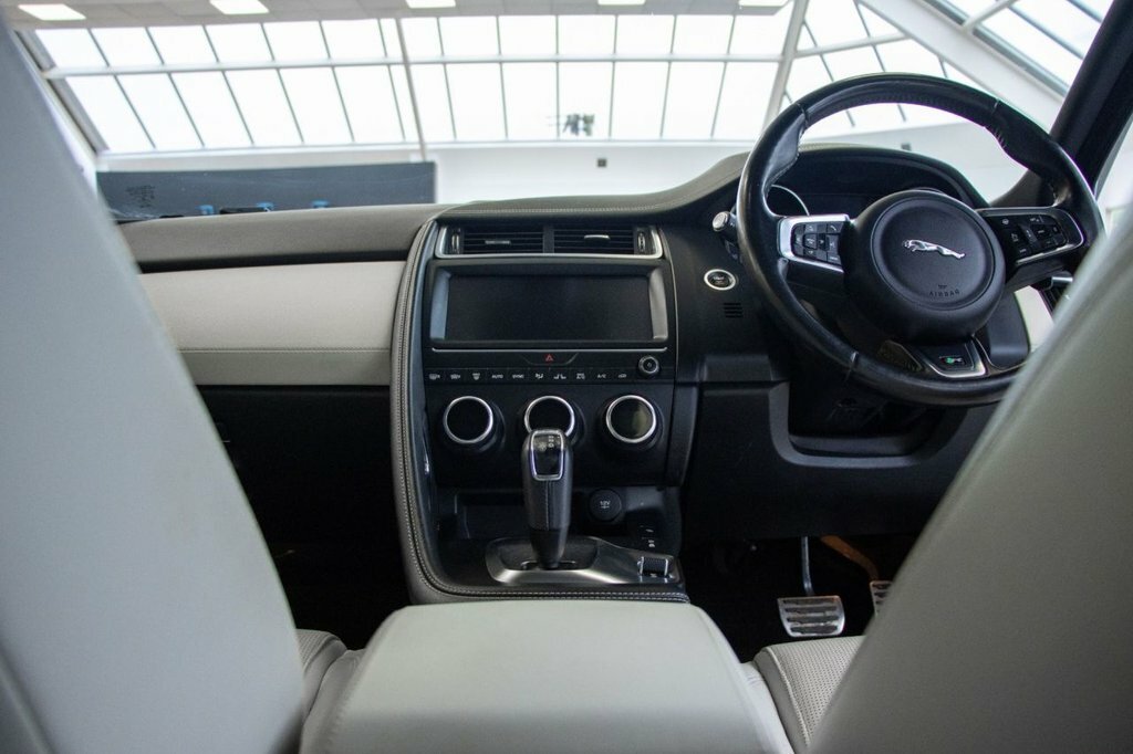 Jaguar E-Pace 2L R-dynamic Se YH18UUO Black #3