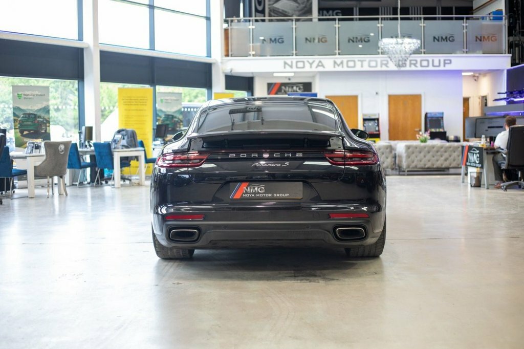 Porsche Panamera Hatchback Blue #42