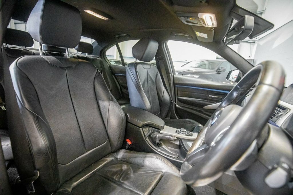 BMW 3 Series 2L M Sport YB17ZMZ Black #2