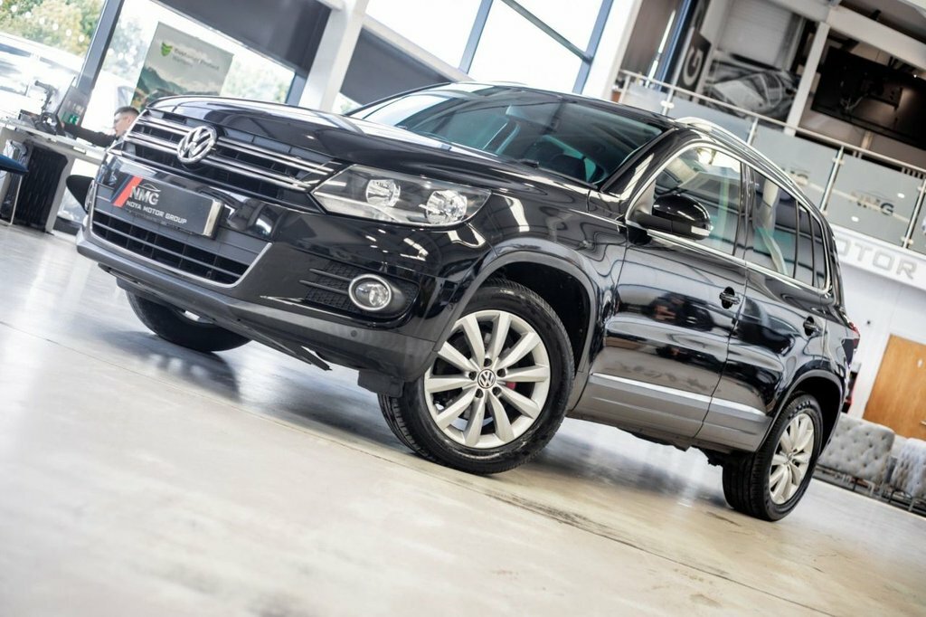 Volkswagen Tiguan 2L Match LV15PKU Black #4