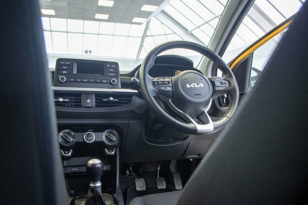 Kia Picanto 1L 2 FX71YWF Yellow #2