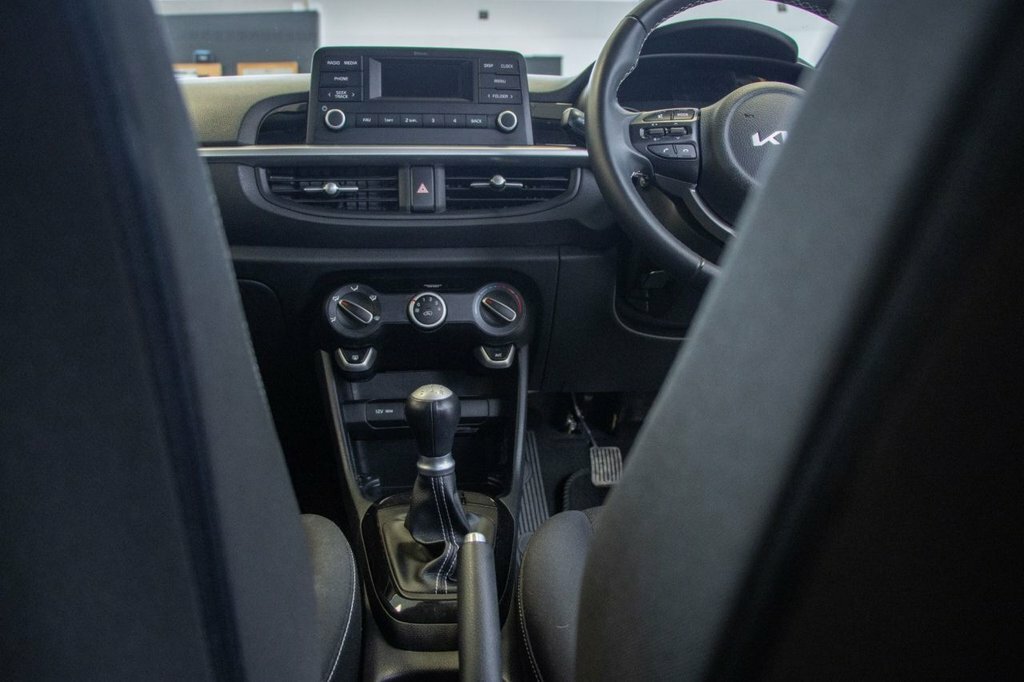Kia Picanto 1L 2 FX71YWF Yellow #3
