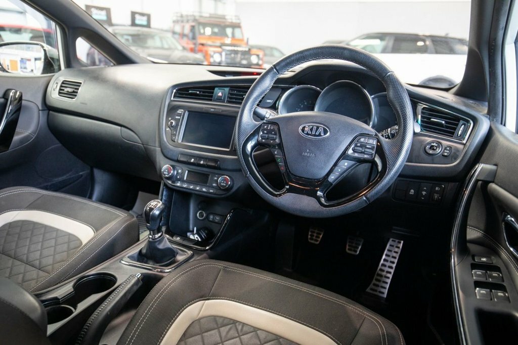 Kia Ceed 1.6L Gt-line White