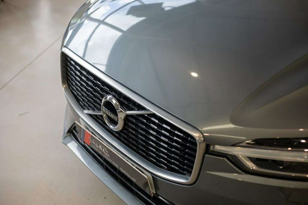 Volvo XC60 2L R-design Pro BC68YWB Grey #5