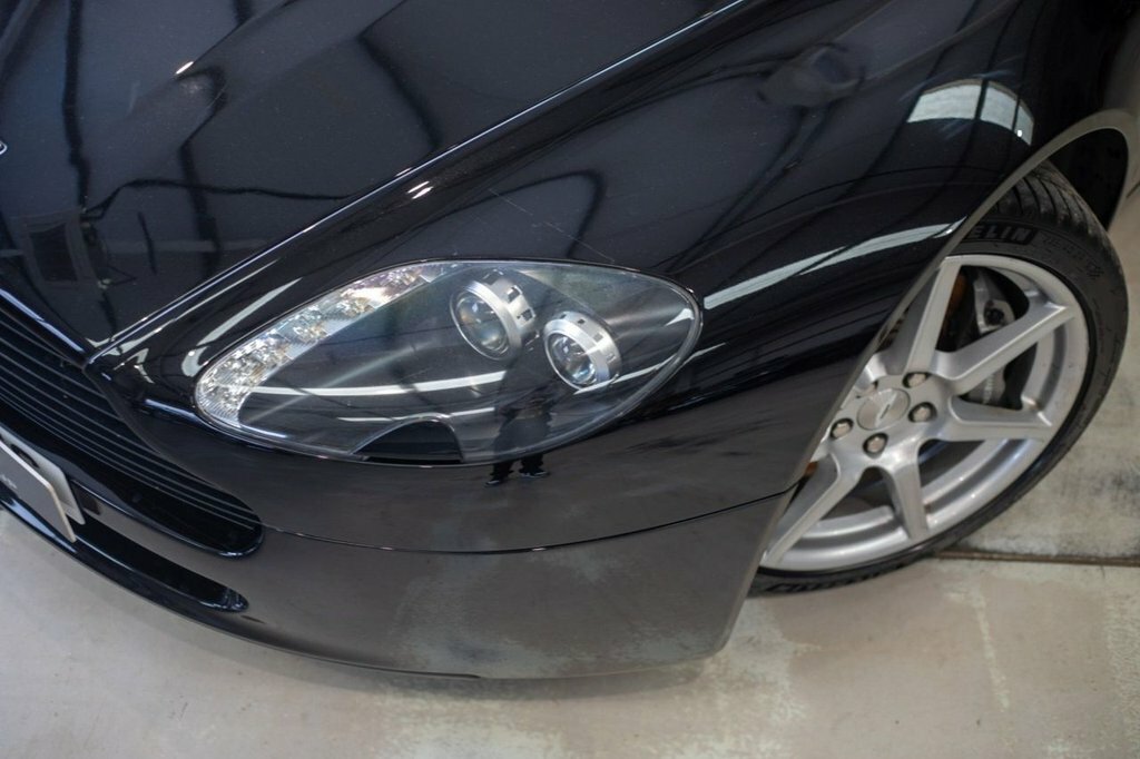 Aston Martin Vantage Coupe 4.3 V8 200555 Black #4