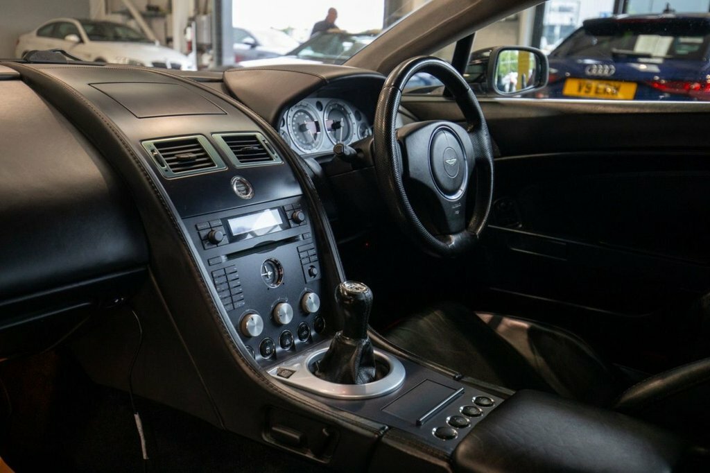 Aston Martin Vantage Coupe 4.3 V8 200555 Black #19