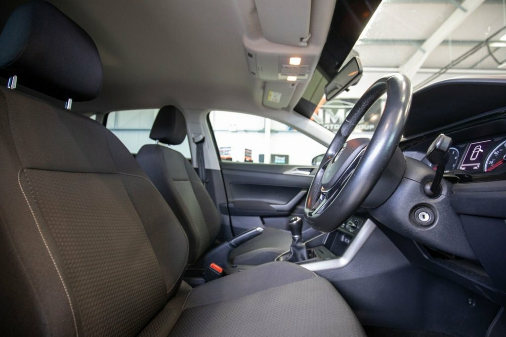 Volkswagen Polo 1L Se GL68GJE Black #2