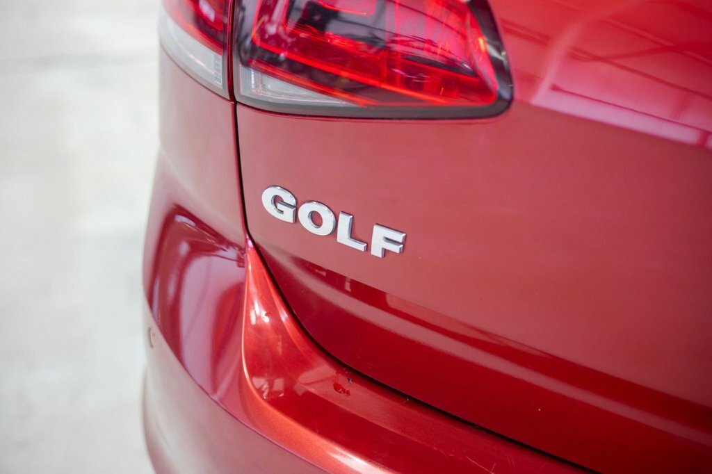 Volkswagen Golf 2L Gt RJ65WGN Red #6