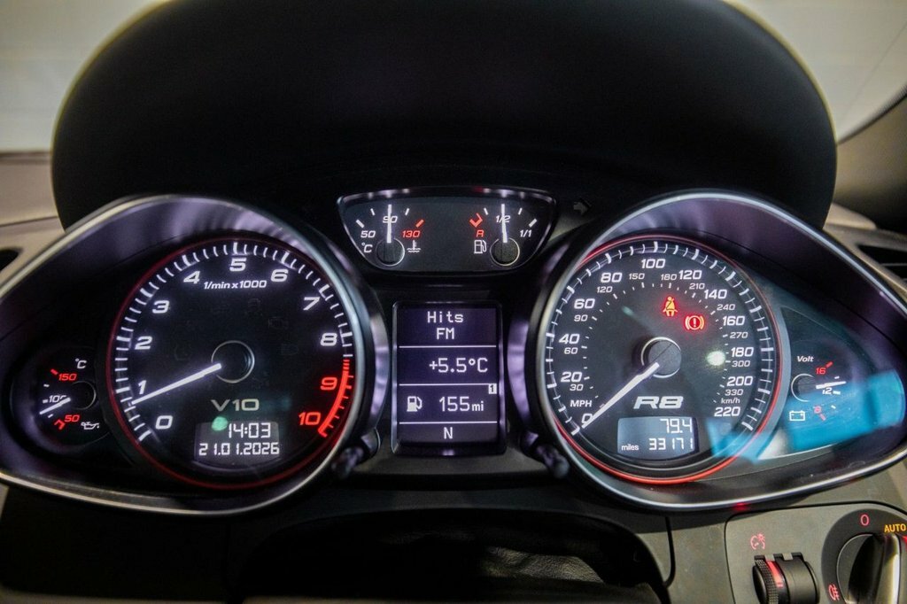 Audi R8 R8 Spyder V8 Quattro Red #20