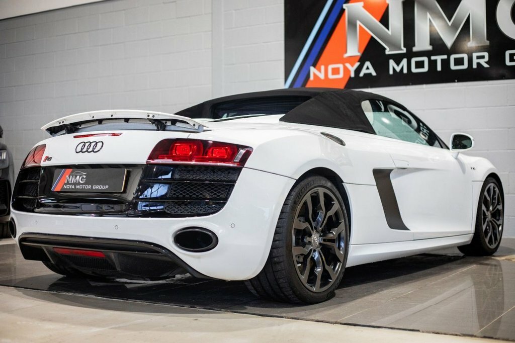 Audi R8 5.2L Null White #3