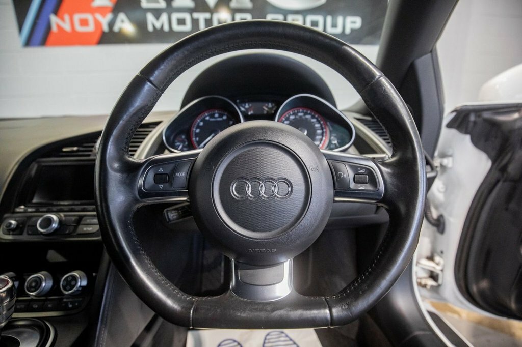 Audi R8 R8 Spyder V8 Quattro Red #17