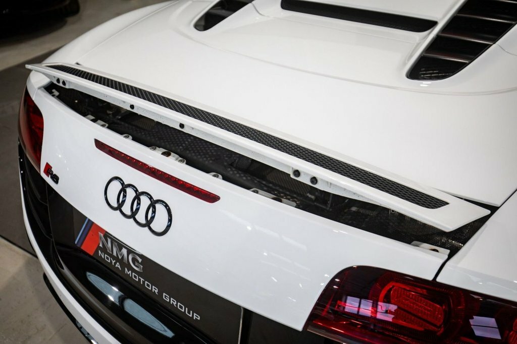 Audi R8 R8 Spyder V8 Quattro Red #12