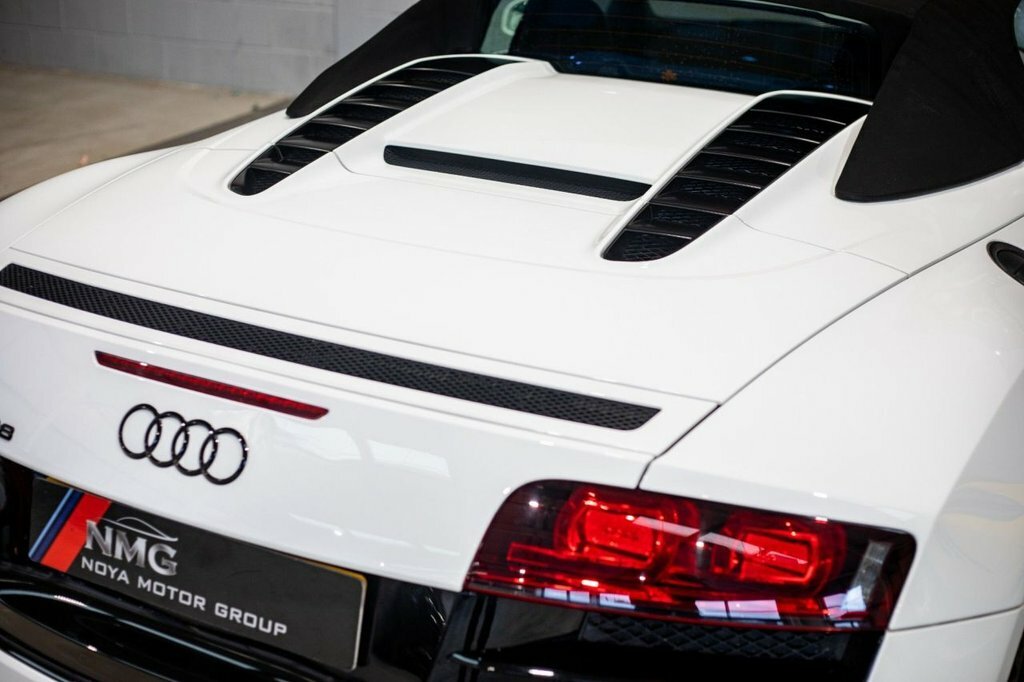 Audi R8 R8 Spyder V8 Quattro Red #9