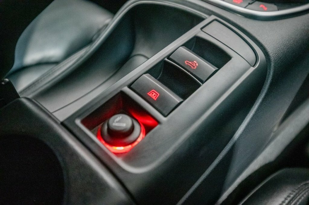 Audi R8 R8 Spyder V8 Quattro Red #32