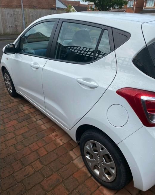 Hyundai I10 1L Se White #2