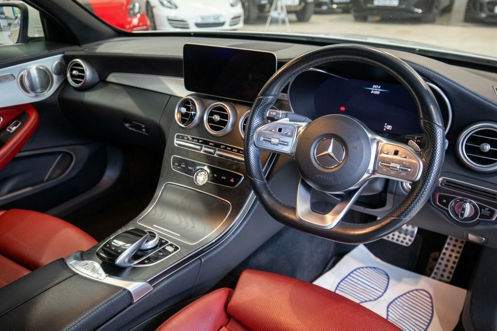 Mercedes-Benz C Class 2L Amg Line NV19VWE White