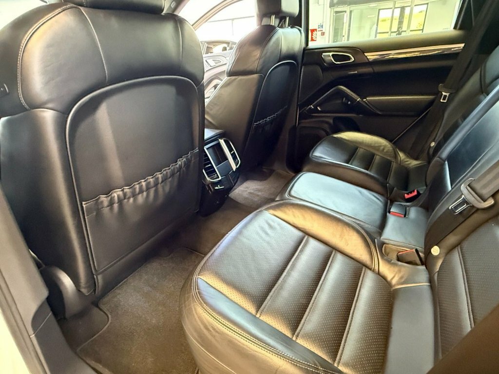 Porsche Cayenne V6 D Tiptronic Black #11