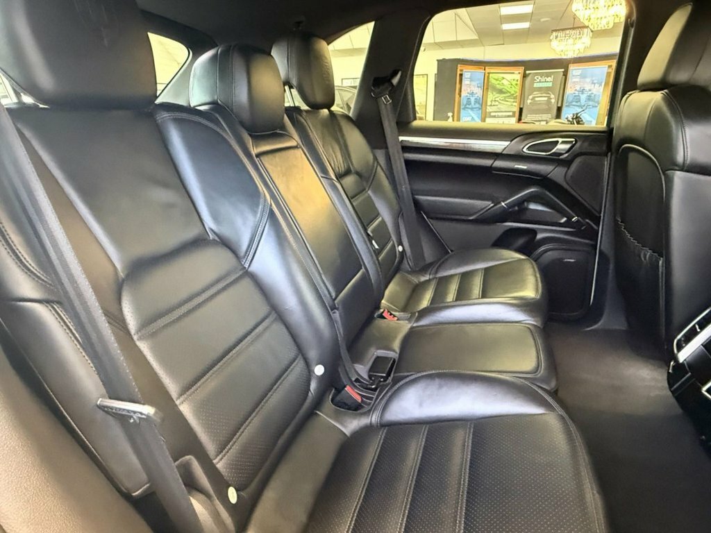 Porsche Cayenne V6 D Tiptronic Black #10