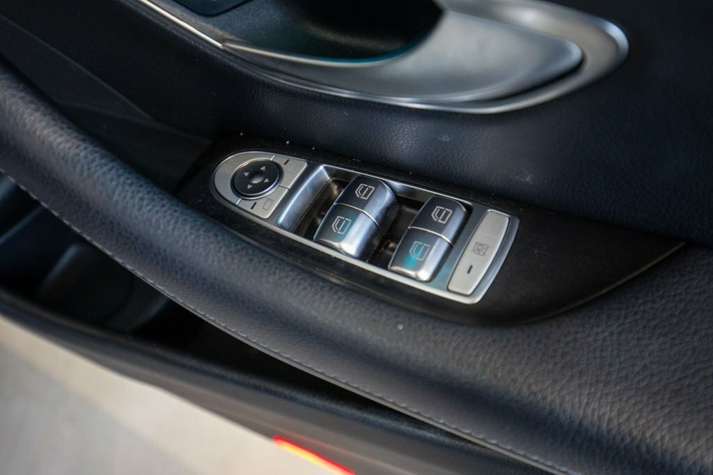 Mercedes-Benz E Class Saloon Black #11