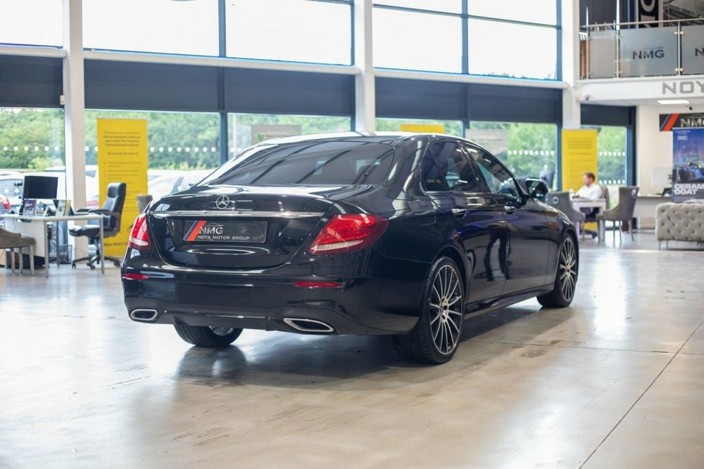 Mercedes-Benz E Class Saloon Black #25