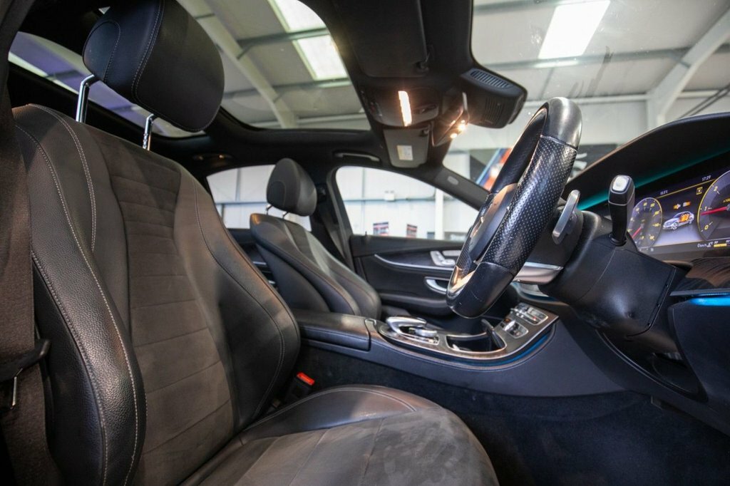 Mercedes-Benz E Class 2L Amg Line Night Edition Black #2