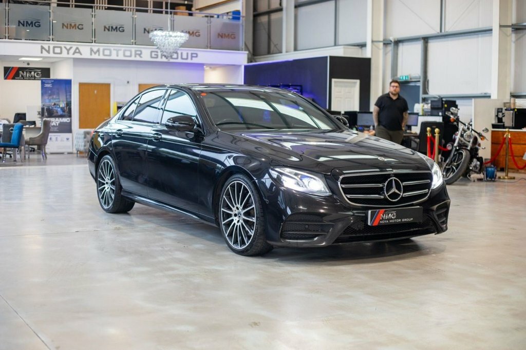 Mercedes-Benz E Class 2L Amg Line Night Edition Black #6